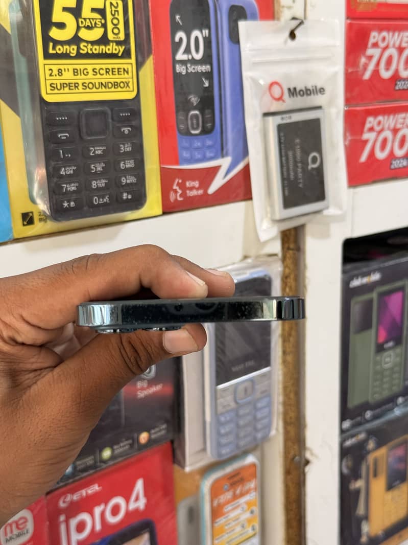 Apple iPhone 12 Pro Max 3