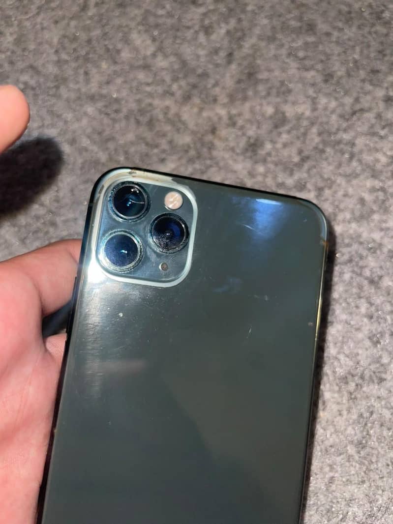 Apple iPhone 11 Pro Max 0