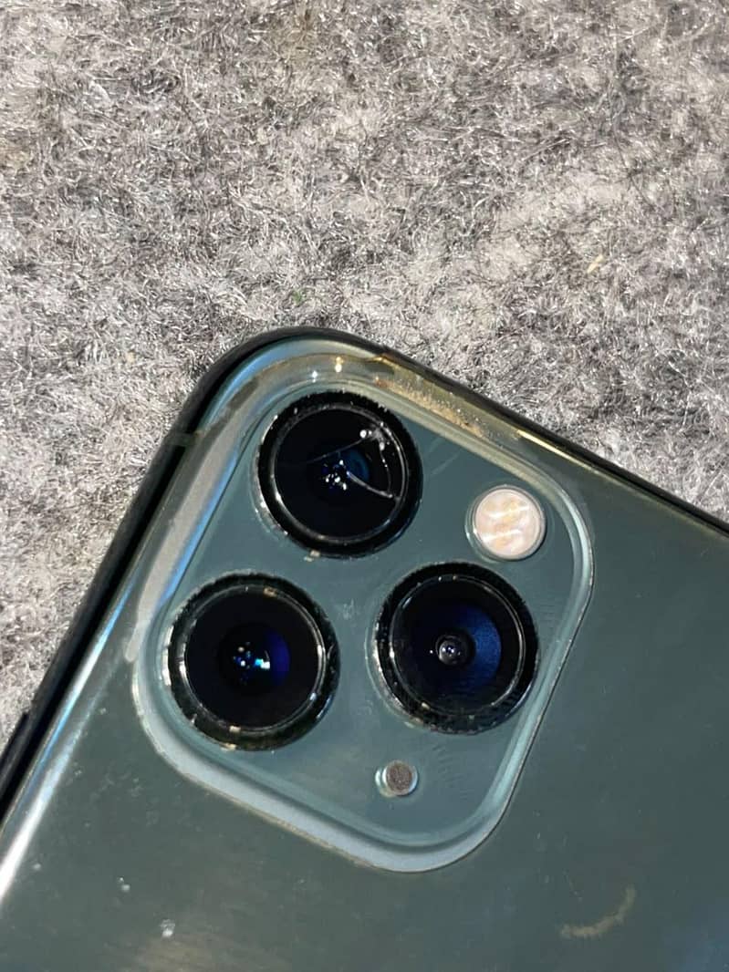 Apple iPhone 11 Pro Max 1
