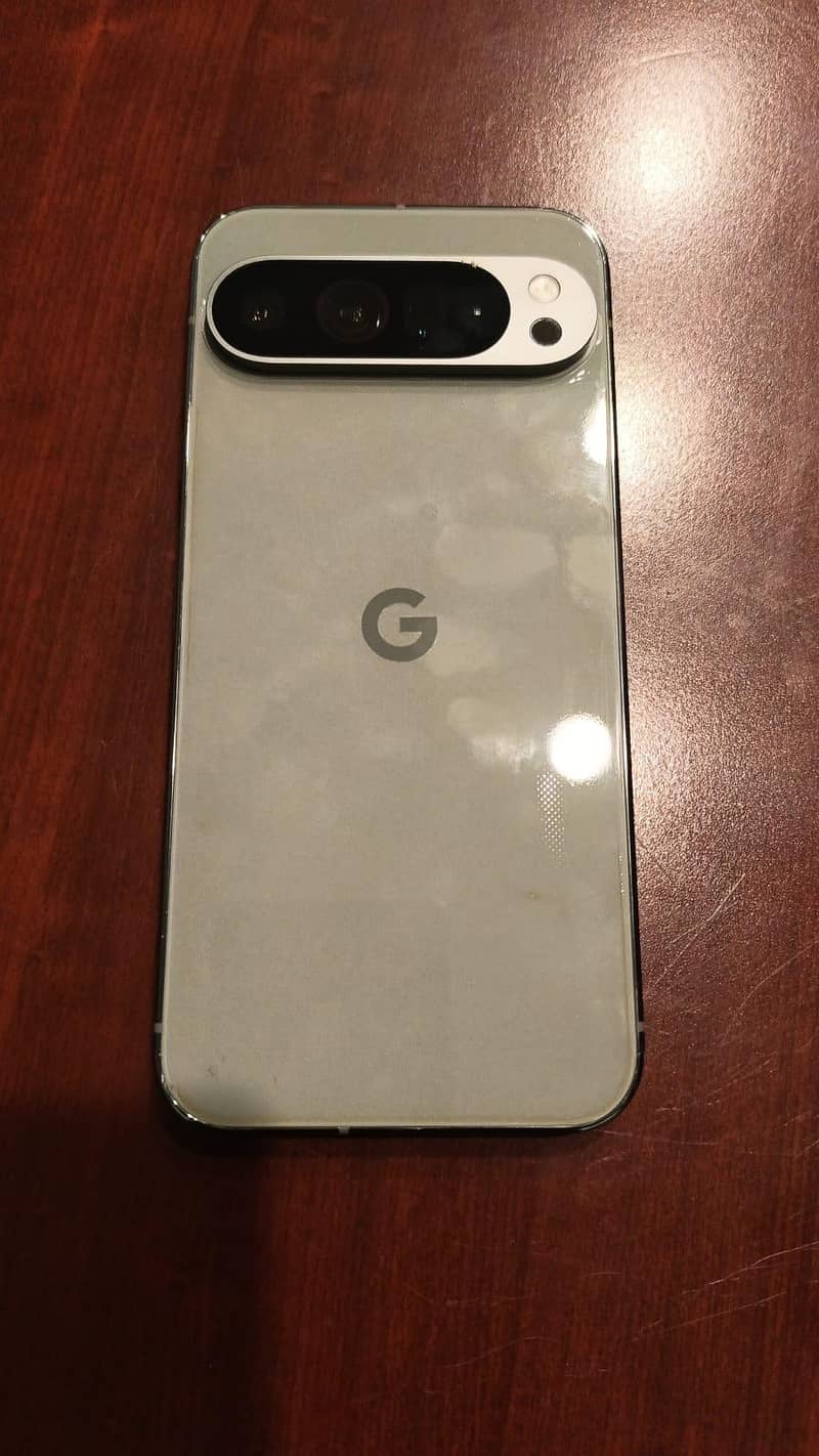 Google Pixel 9 Pro XL | Neither open nor repaired 4