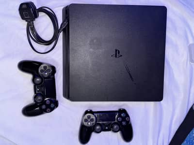 Ps4 Slim 500gb with 2 control 1 game