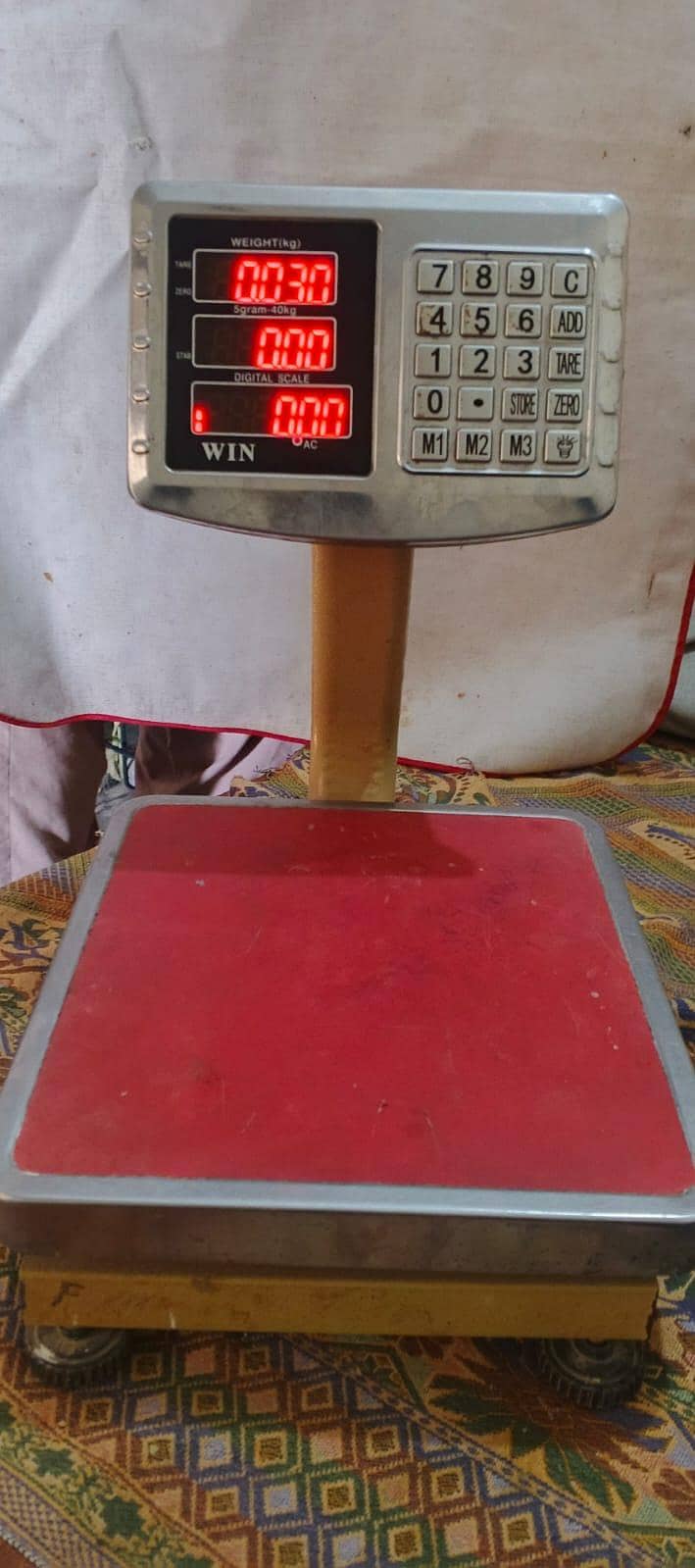 2 Counter's + Weight Machine, Lays Rack 1