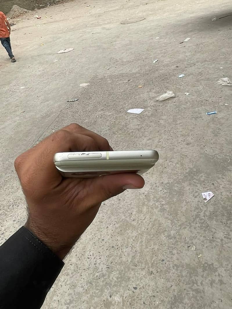 GOOGLE PIXEL 7 4