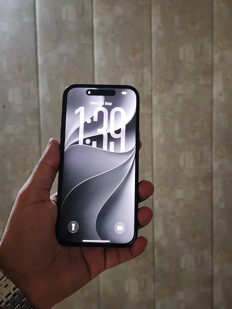 iPhone 15 0