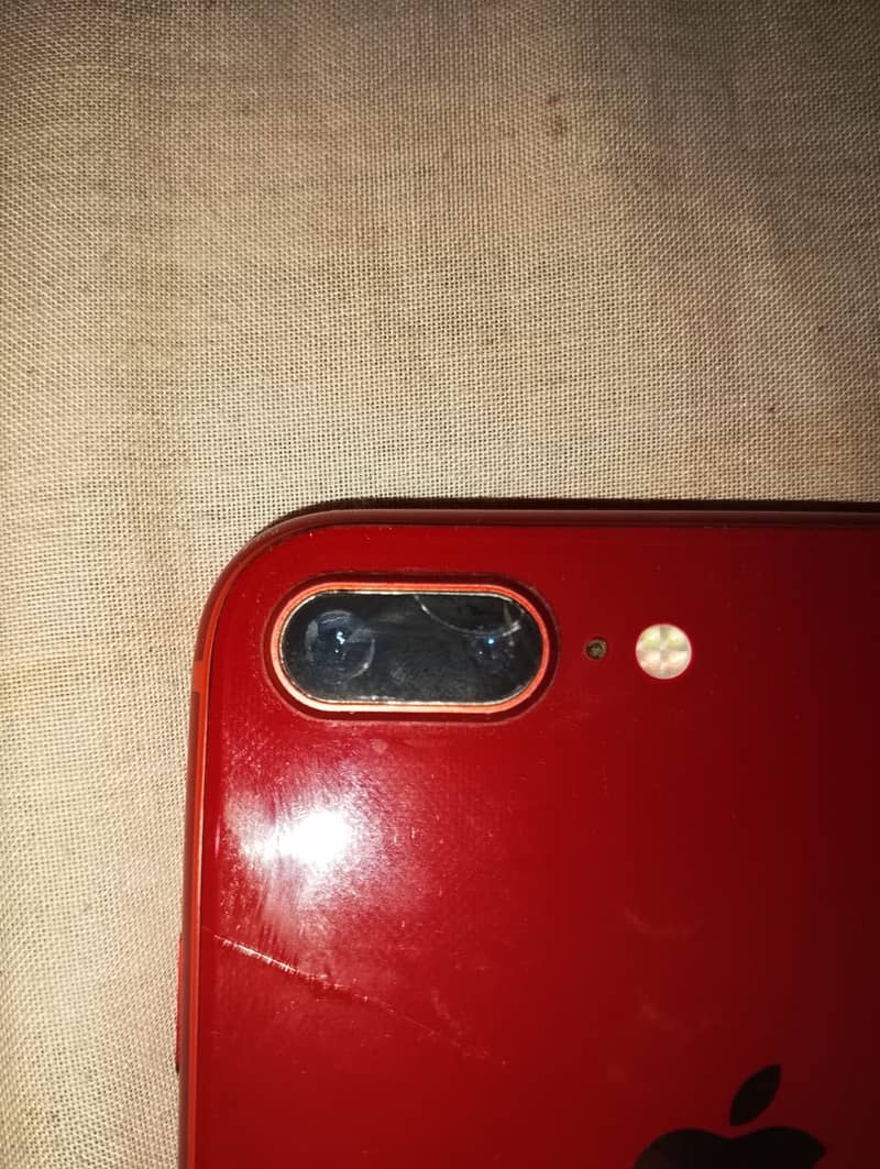 Apple iPhone 8 Plus 1