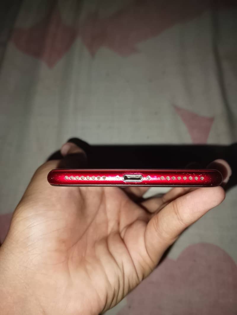 Apple iPhone 8 Plus 3