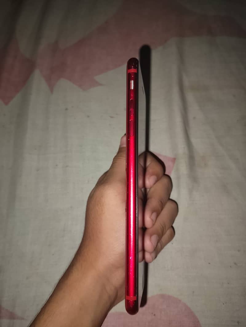 Apple iPhone 8 Plus 4