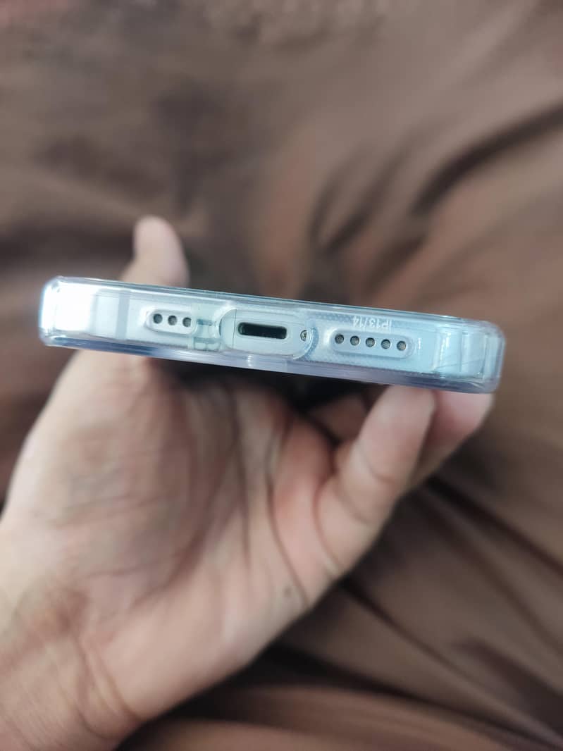 Apple iPhone 14 3