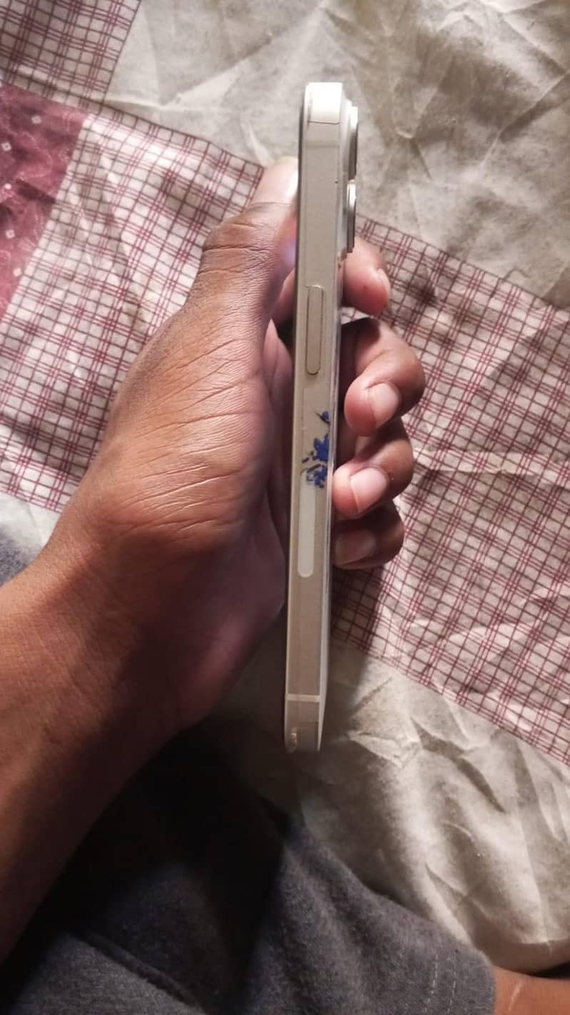 Apple iPhone 14 1