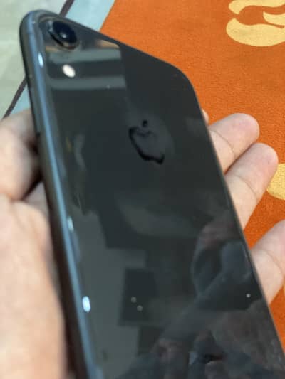Apple iPhone XR