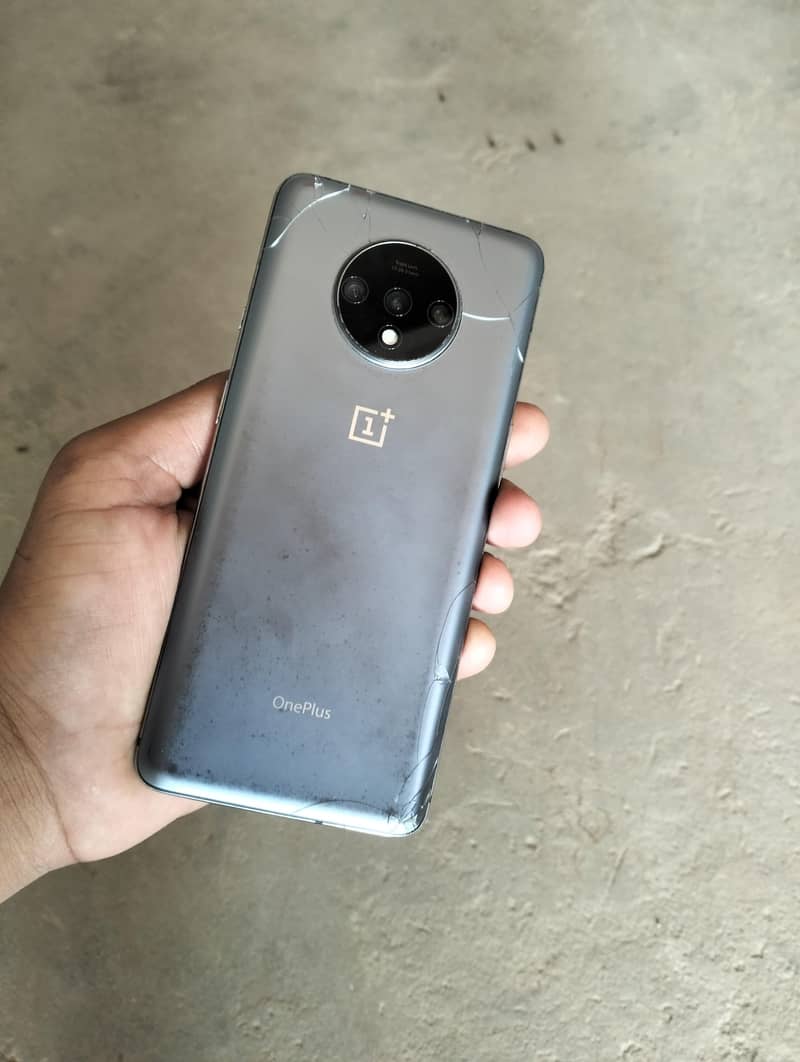 One Plus 7T 1