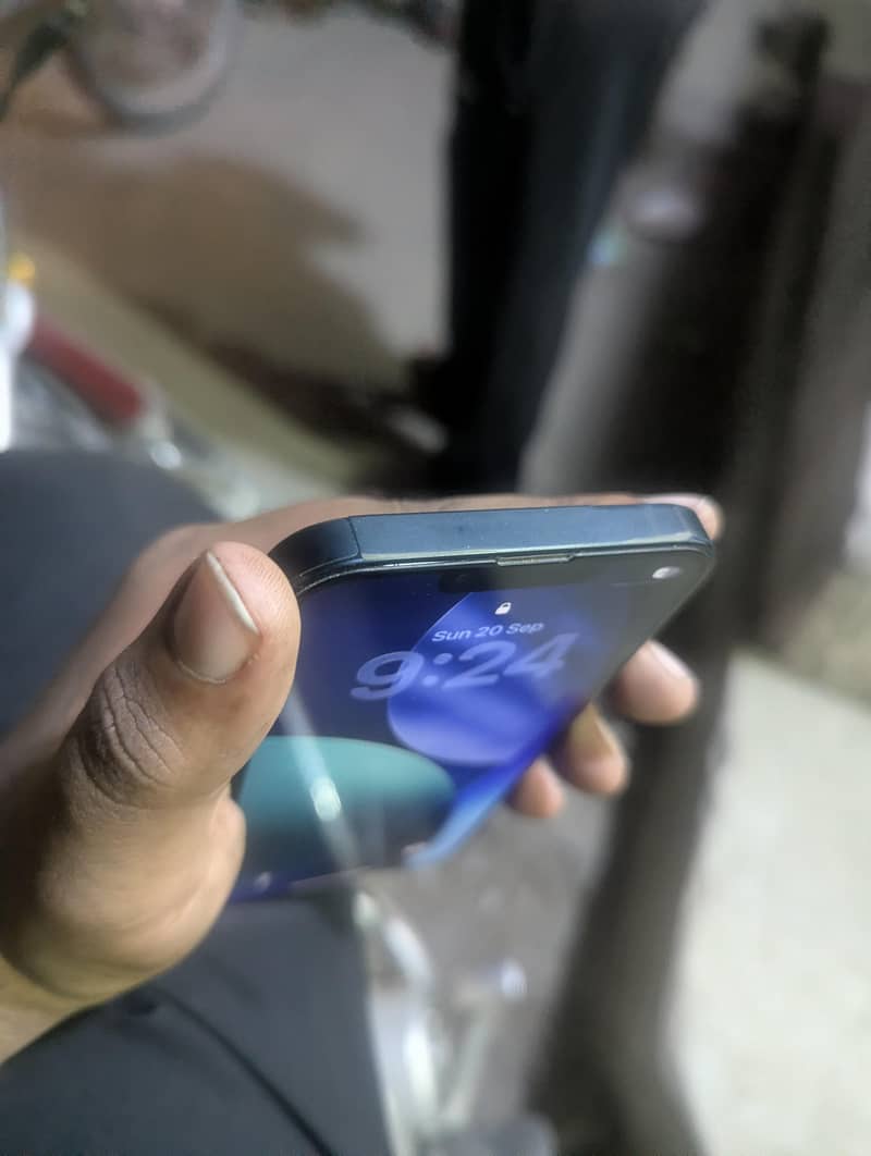 Apple iPhone 13 3