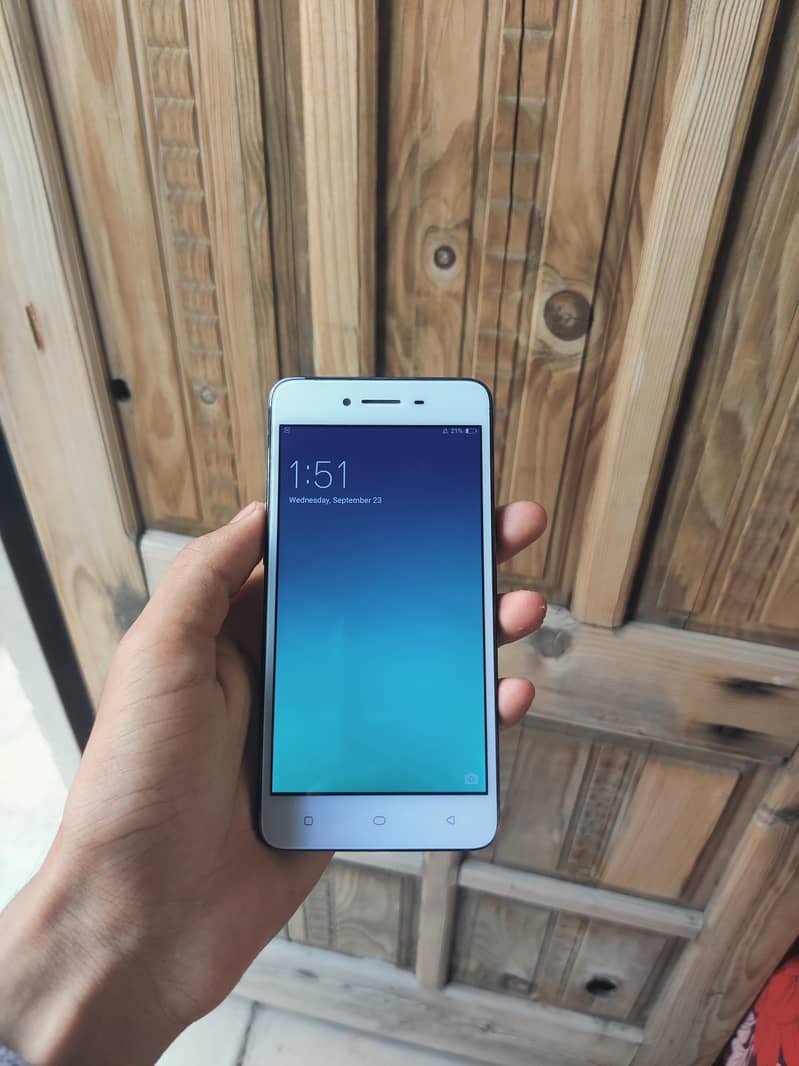 OPPO A37 2