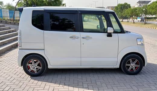 Honda N Box 2016