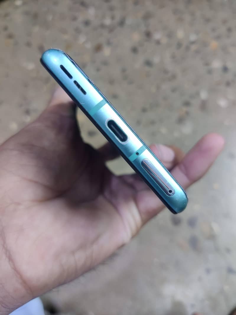 OnePlus 8t 4