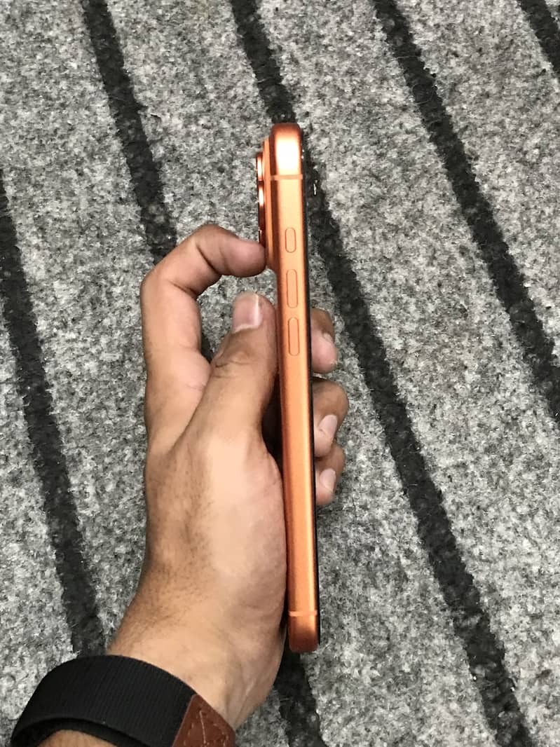 Apple iPhone 17 Pro Max 1