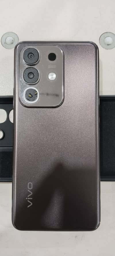 Vivo Y29