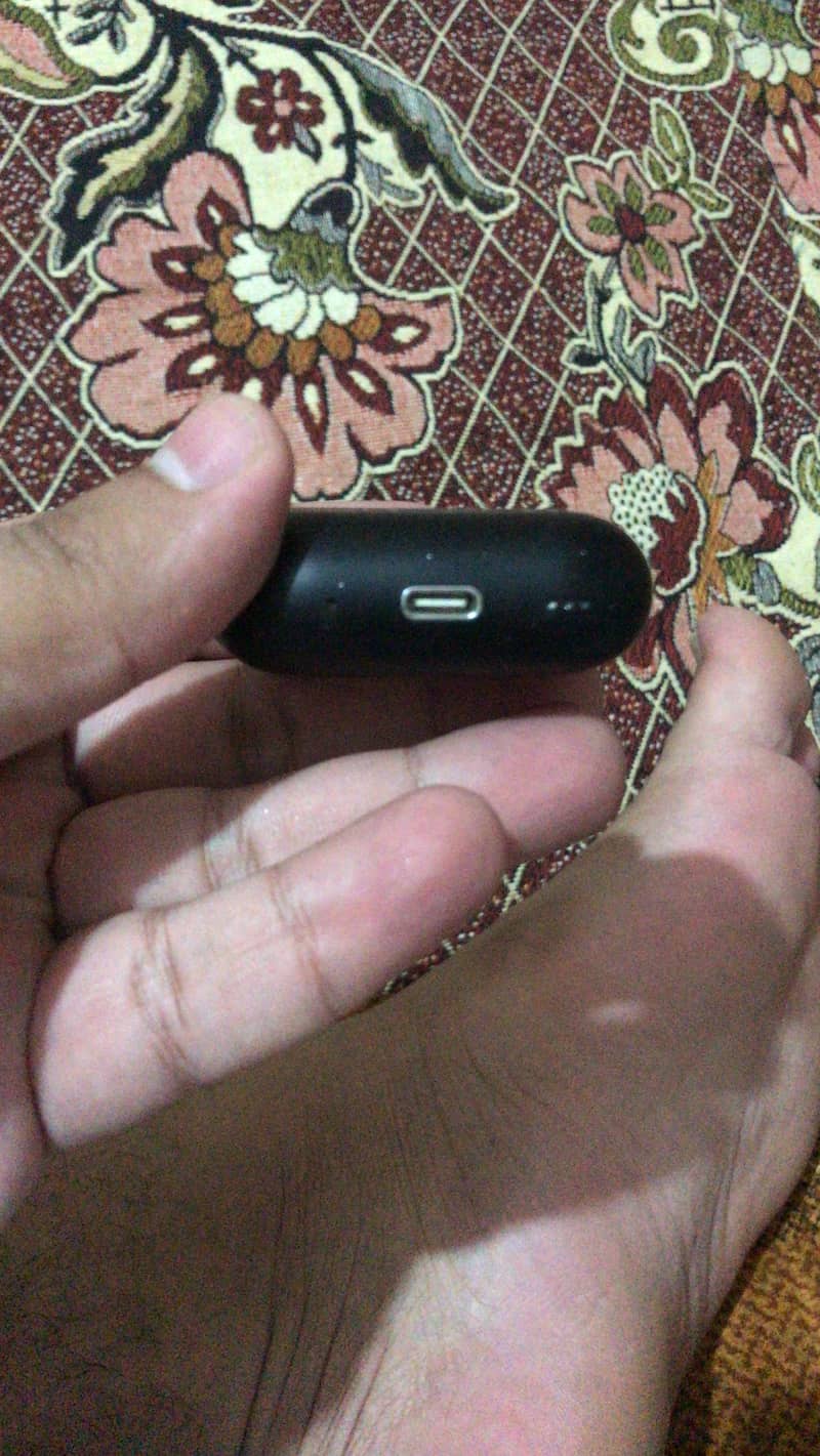 Airbuds pro 2 4