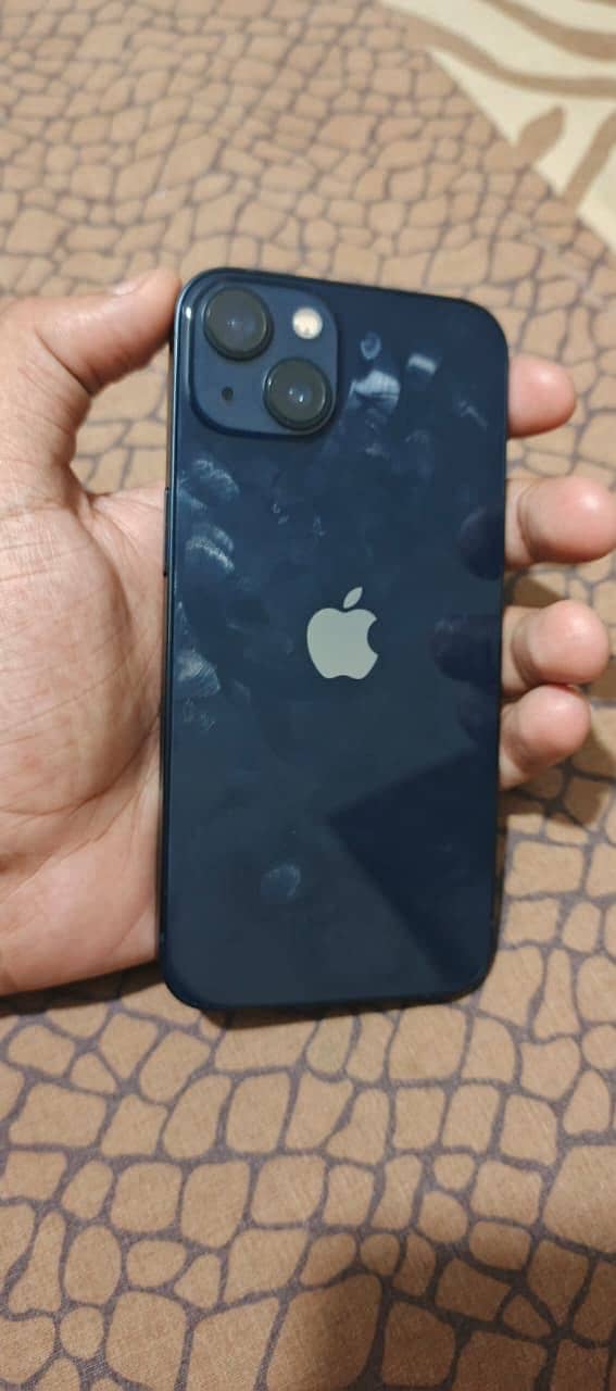 Apple iPhone 13 1