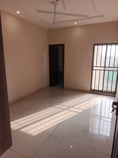 2 BedRoom Apartment Main Boulevard Gulberg