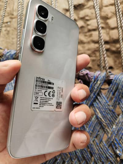 Infinix Hot 60 pro 128gb