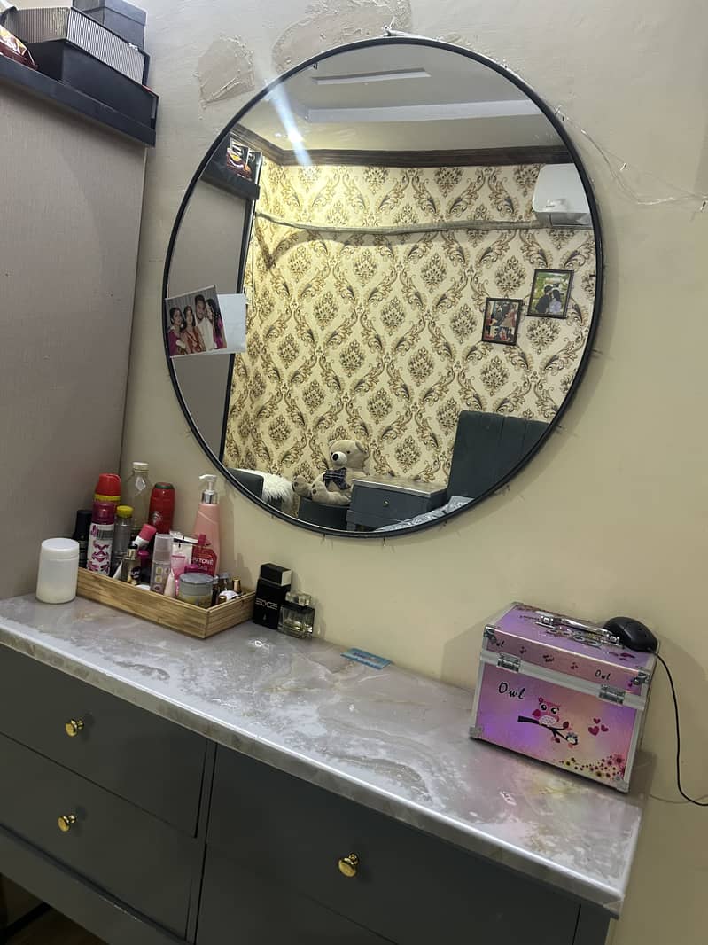 New condition bed 6