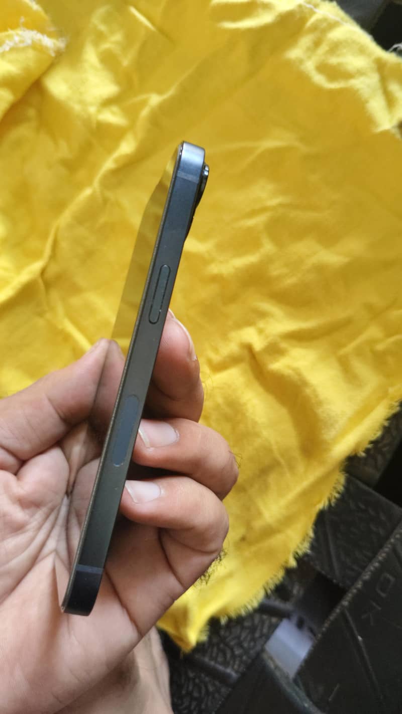 Apple iPhone 13jv 2