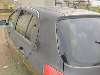 Toyota Vitz 2006