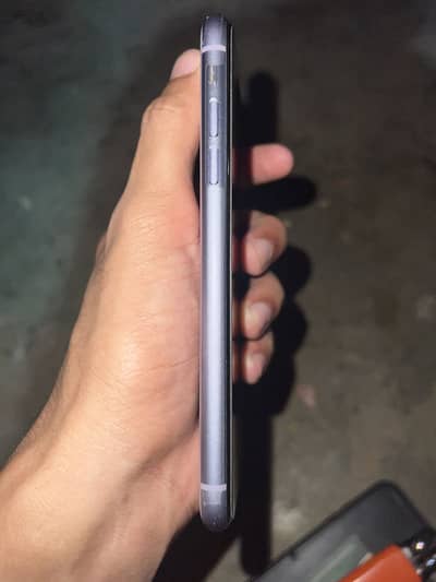 Apple iPhone 11