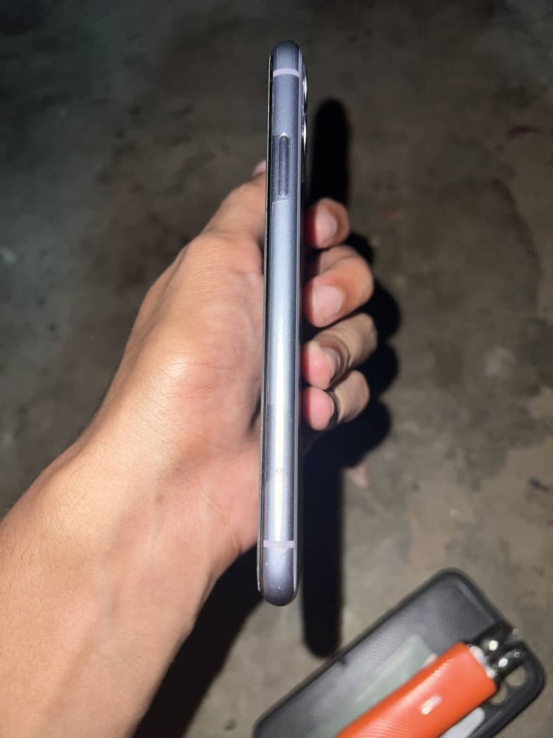 Apple iPhone 11 2