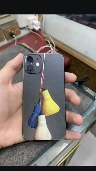 Apple iPhone 12 mini