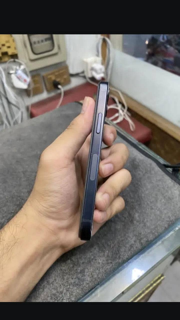 Apple iPhone 12 mini 1
