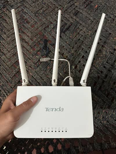 Tenda router