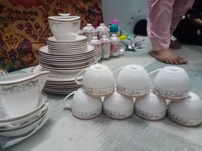 Dinner set for sale