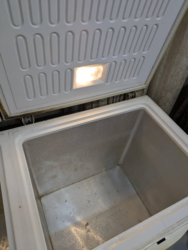 Freezer Dawlance 2
