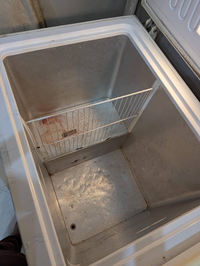 Freezer Dawlance 3