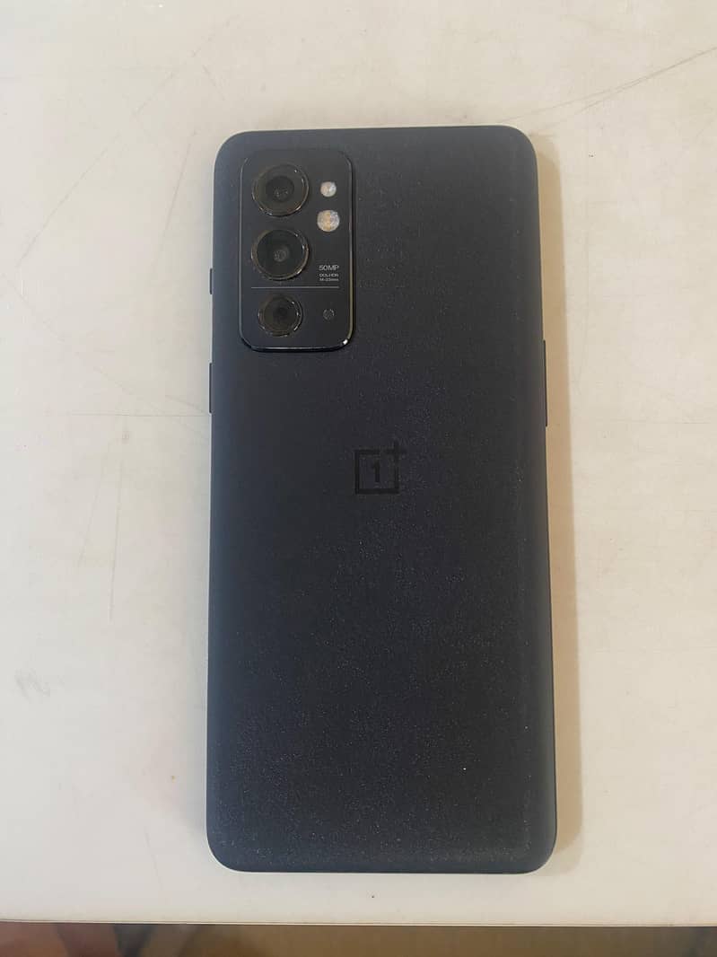 One Plus 9RT 1