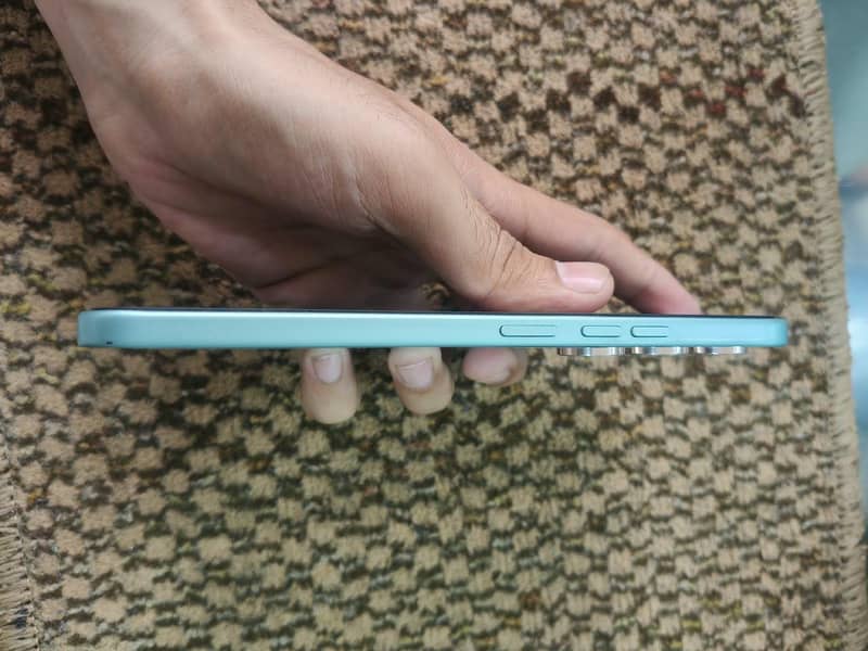 Tecno Spark 40 pro 2