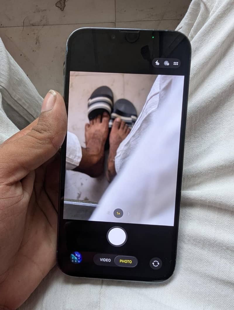 Apple iPhone 13 Pro Max 1