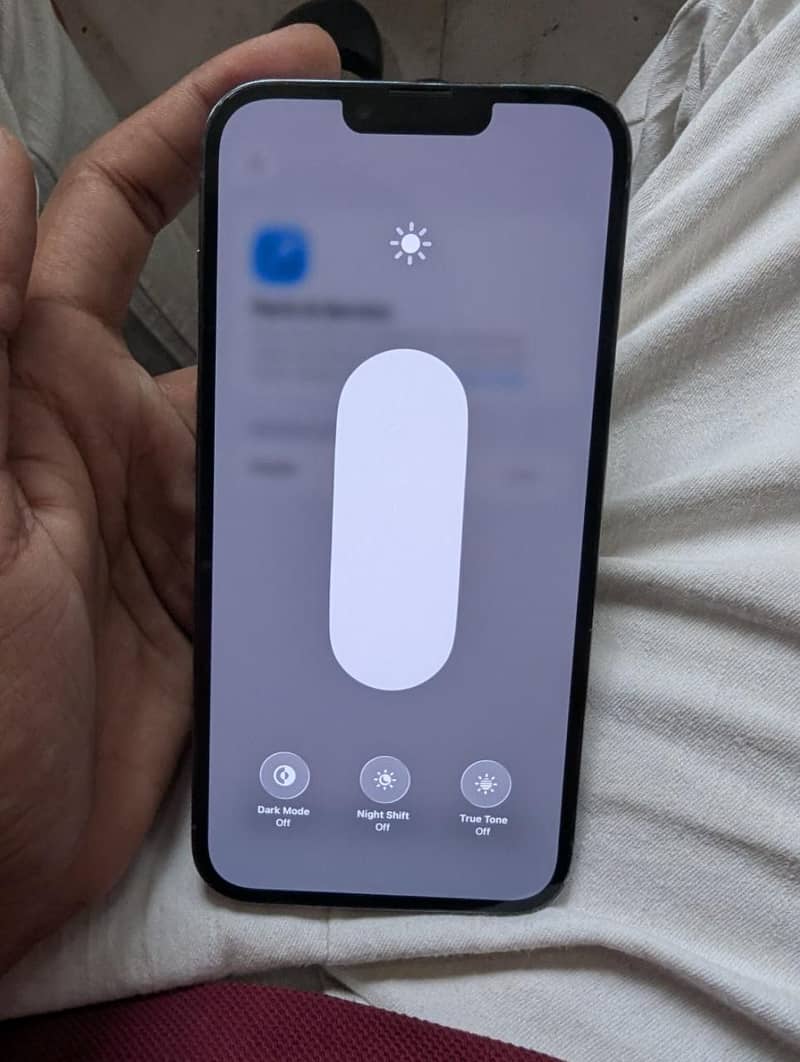 Apple iPhone 13 Pro Max 4