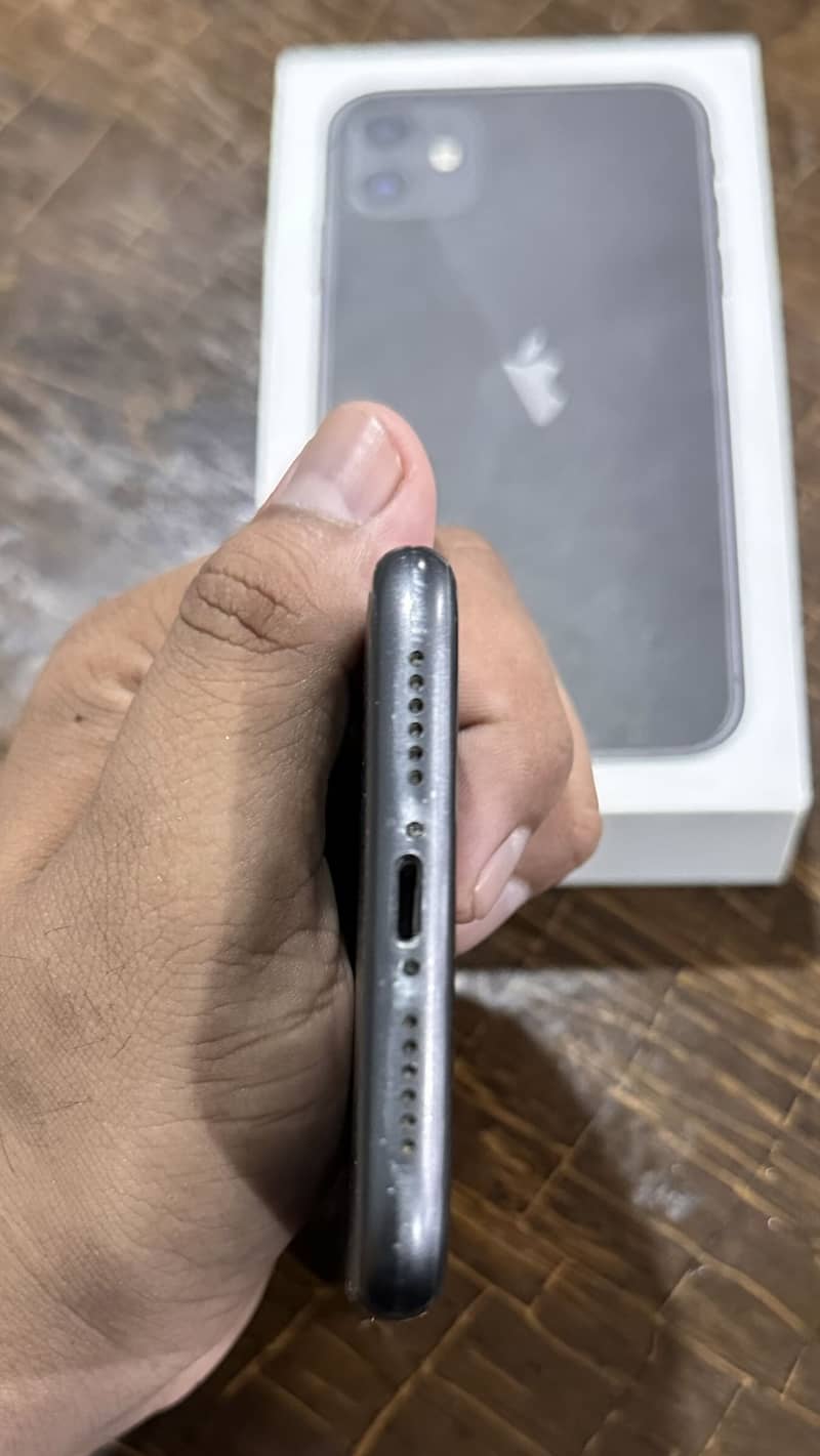 iPhone 11 2
