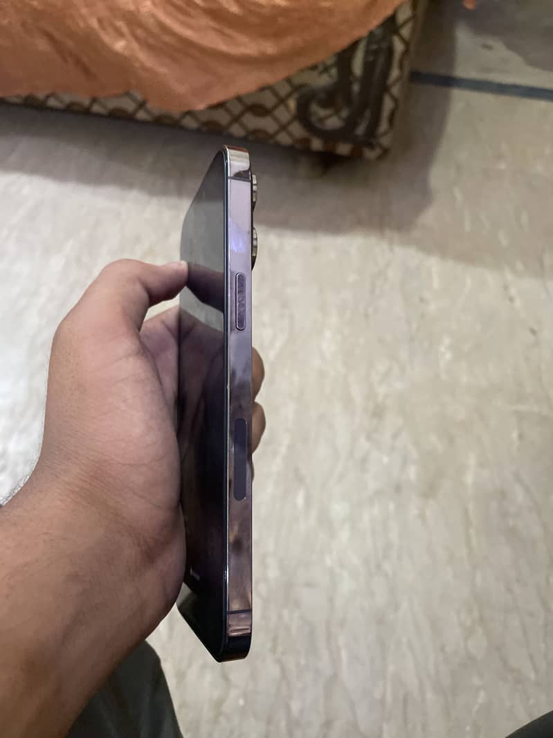 Apple iPhone 14 Pro Max 2