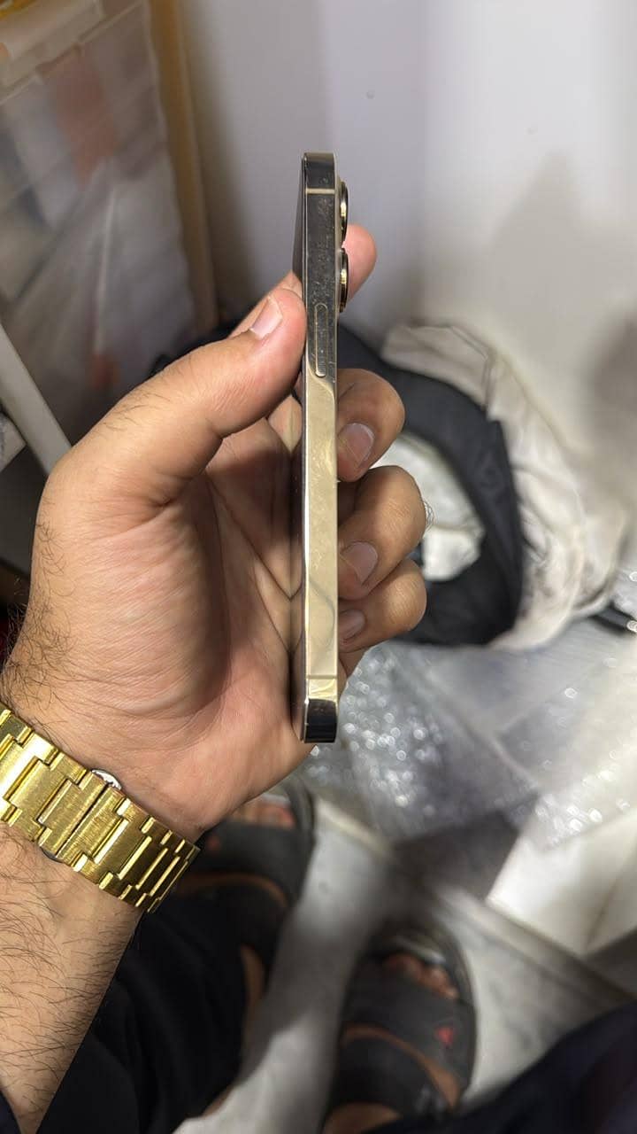 Apple iPhone 13 Pro 0