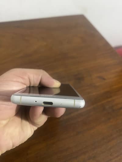Sony  SO-05k