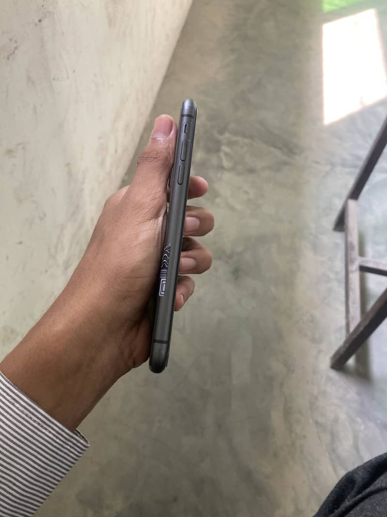 Apple iPhone 11 1