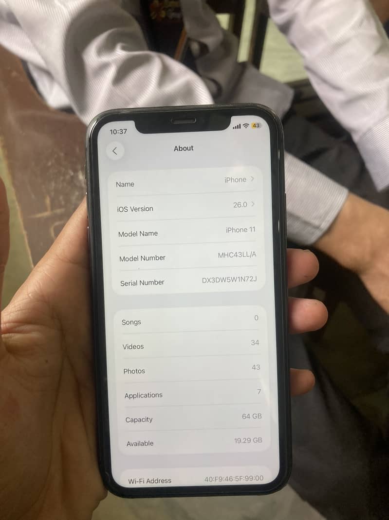 Apple iPhone 11 3