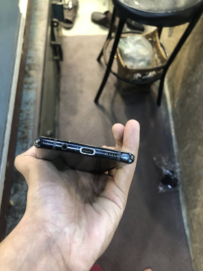 Samsung Mobile Note 8 11