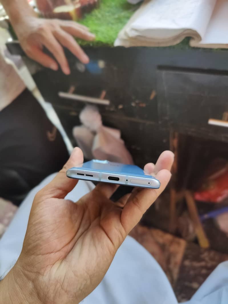 One Plus 9R 2