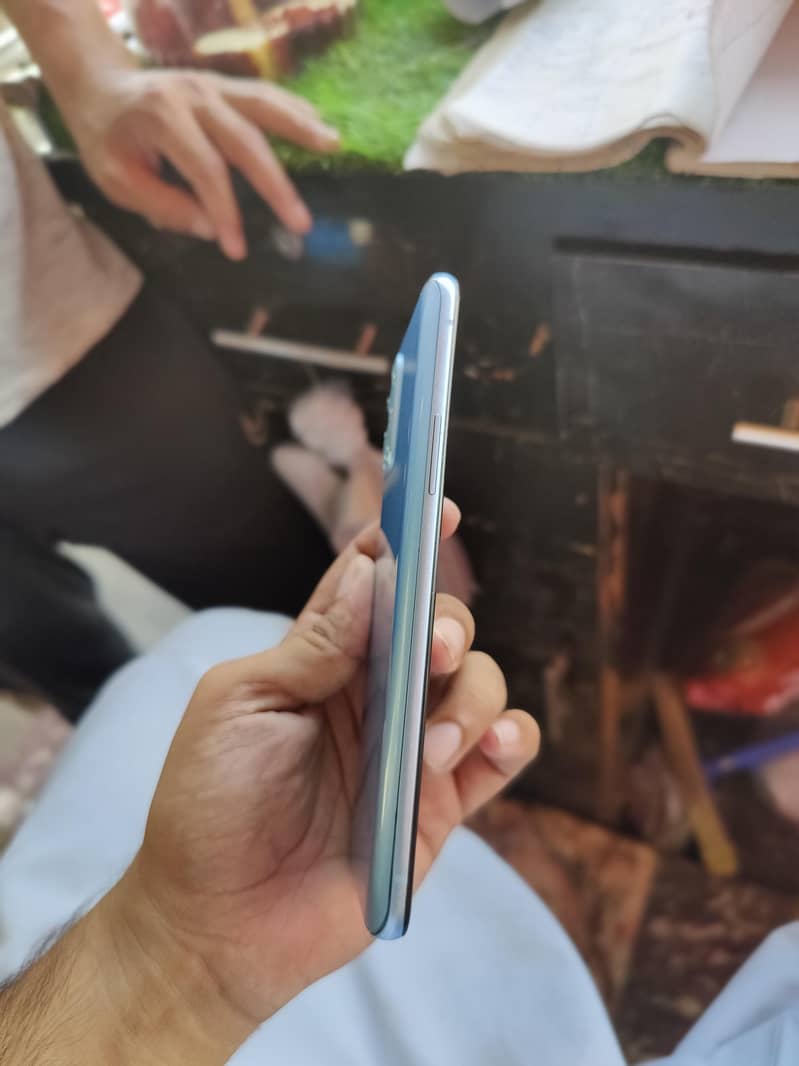 One Plus 9R 3