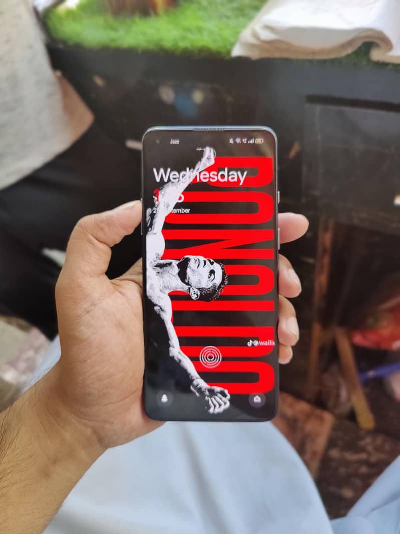 One Plus 9R 5